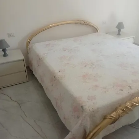 Anna Luxury 아파트
